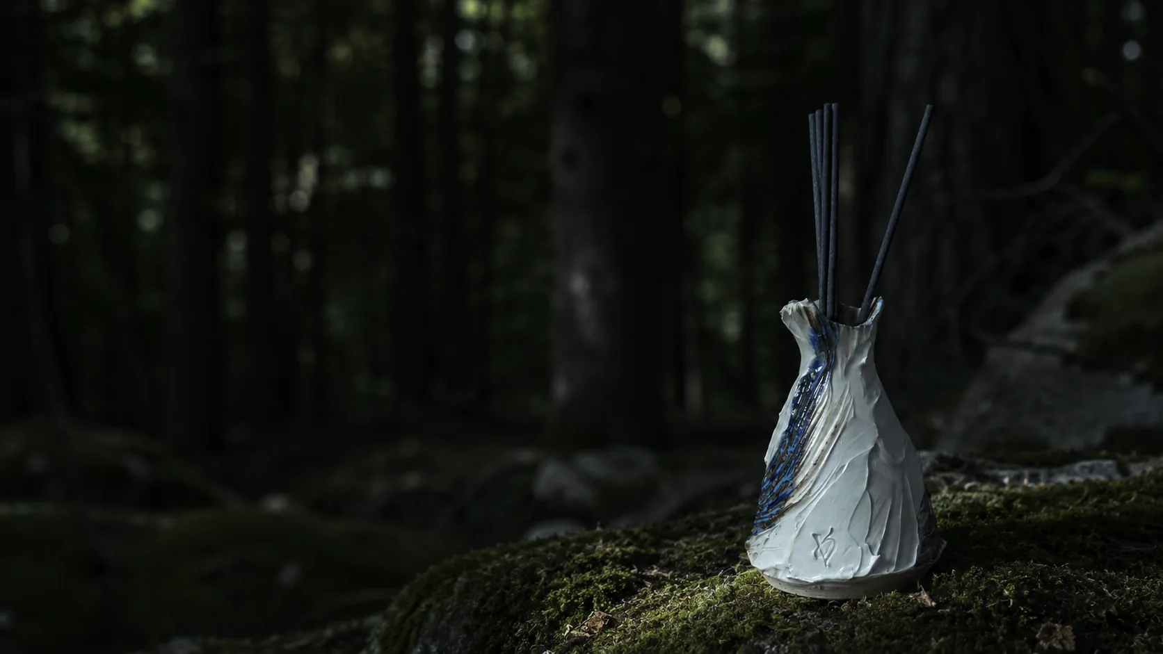 A Valdaire diffuser in deep forest shade